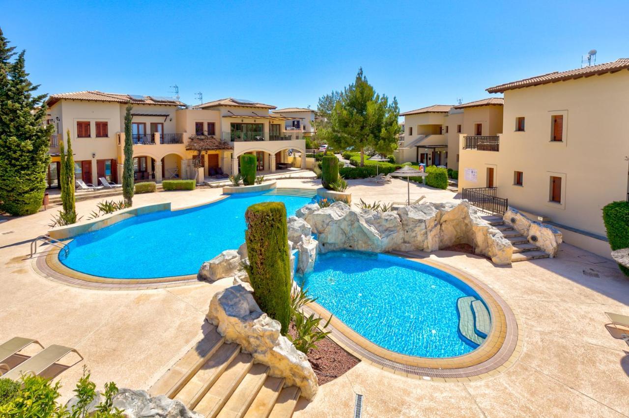 2 Bedroom Apartment Thalassa With Sea And Sunset Views, Aphrodite Hills Resort Kouklia Eksteriør bilde