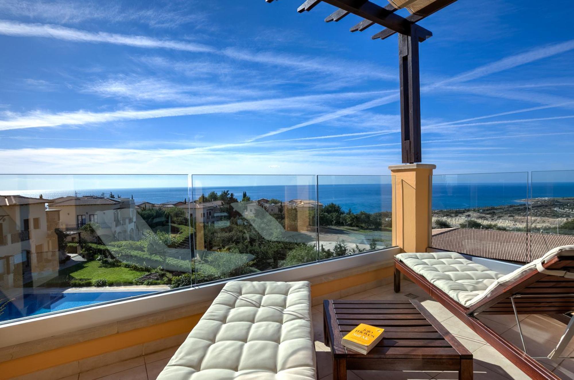 2 Bedroom Apartment Thalassa With Sea And Sunset Views, Aphrodite Hills Resort Kouklia Eksteriør bilde
